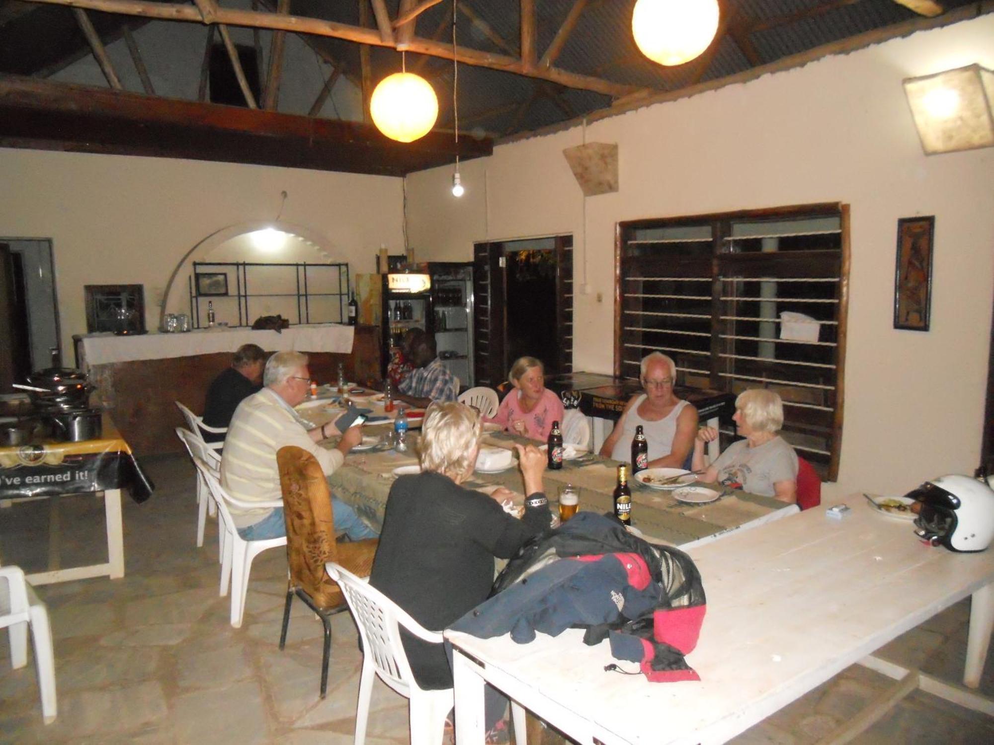 Masaka Backpackers, Tourists Cottage & Campsite 外观 照片