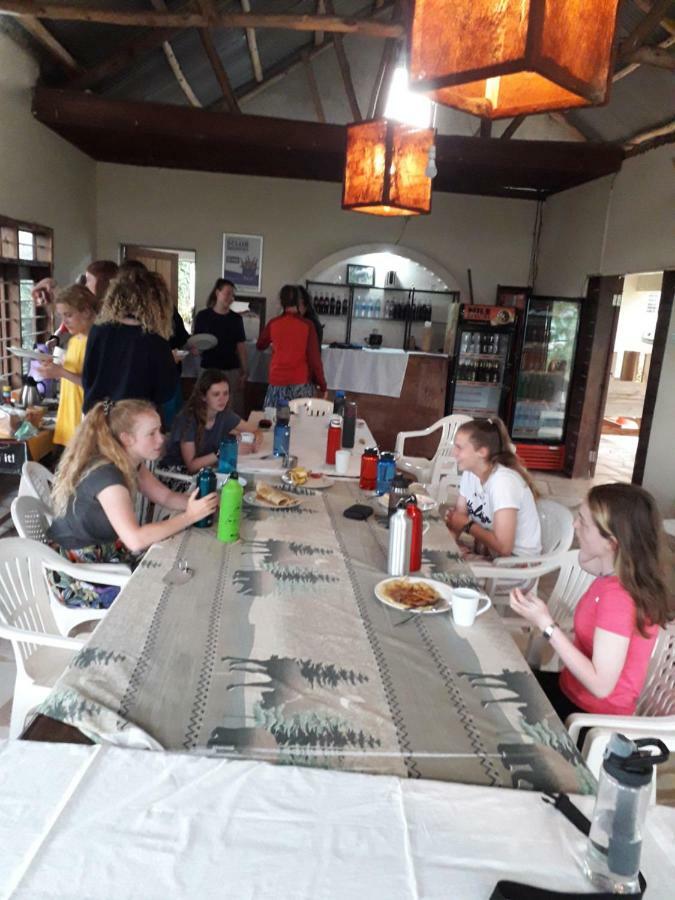 Masaka Backpackers, Tourists Cottage & Campsite 外观 照片
